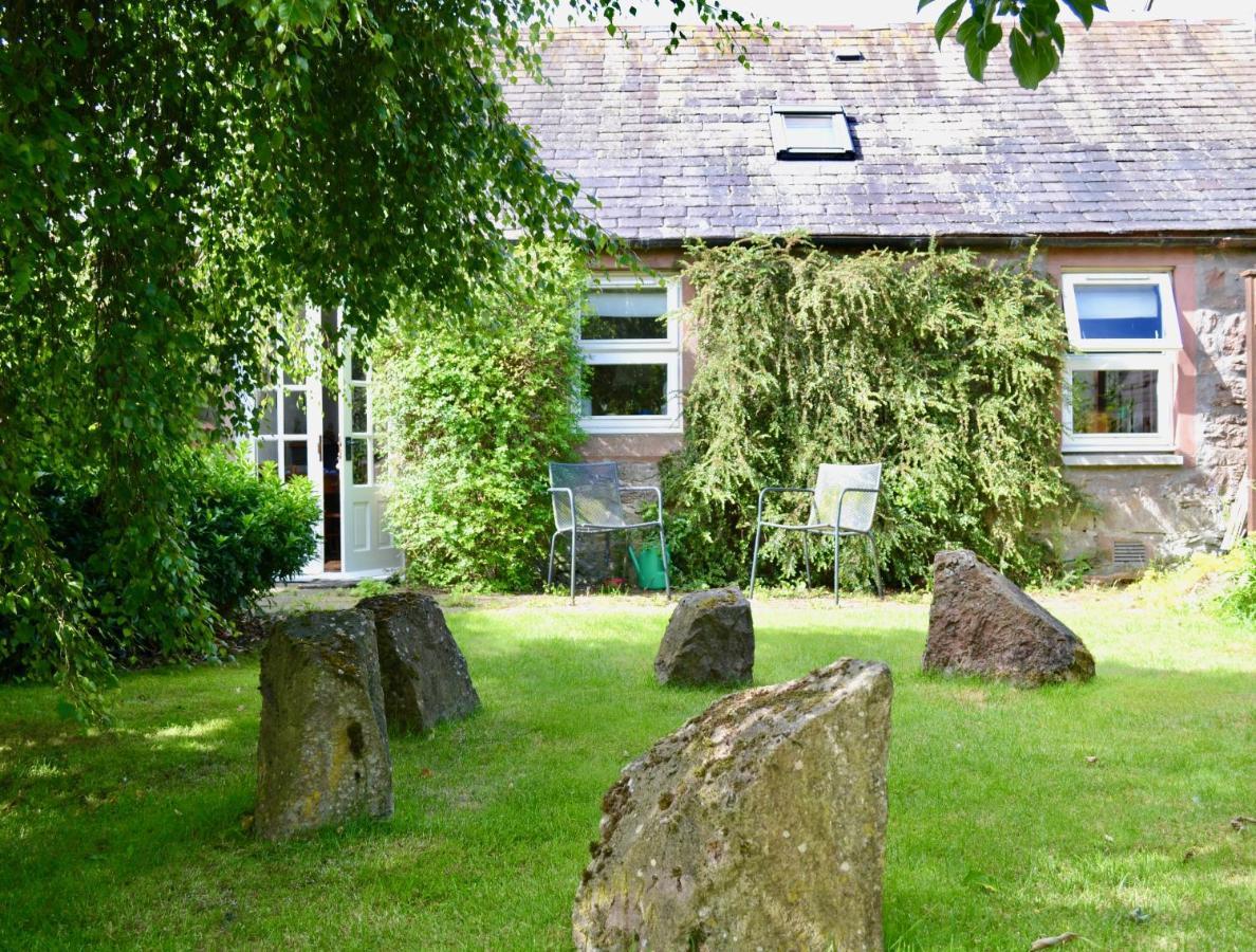 Camlann Apartment Alyth Bagian luar foto